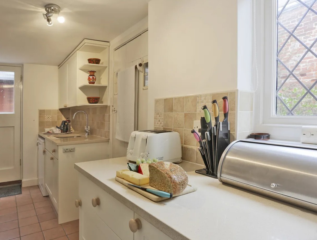 6.63398-apc_o5a3127apc(5)